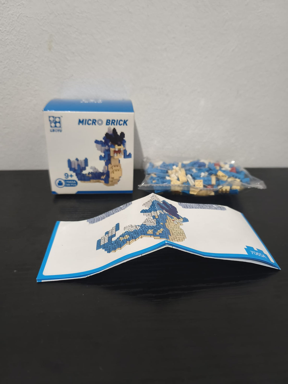 Gyarados figura de mini bloques LBOYU - imagen 2